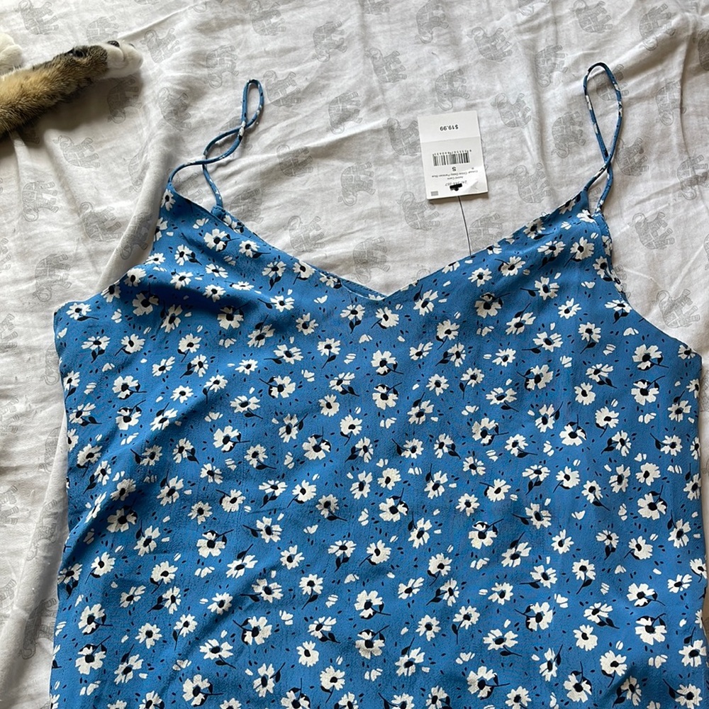 blue flower tank top